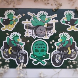 Stickers: "Punk-Ooty"!