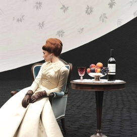 A lady in a restaurant