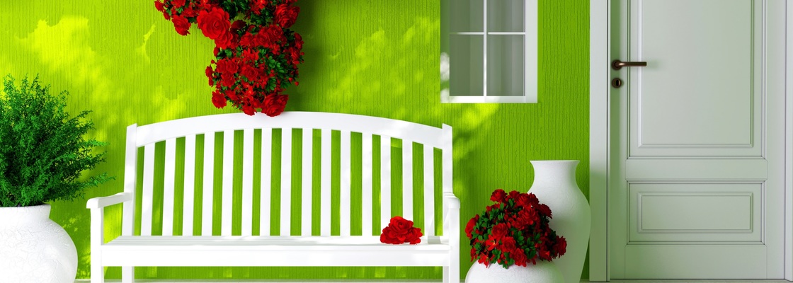 Main roses bench red door 553008 2560x1878